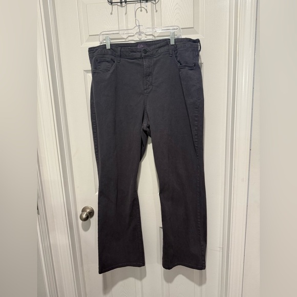 NYDJ Barbara Bootcut Jeans In Plus Size 20W. Sierra Grey. Style # W46Z1078 . - Picture 3 of 7